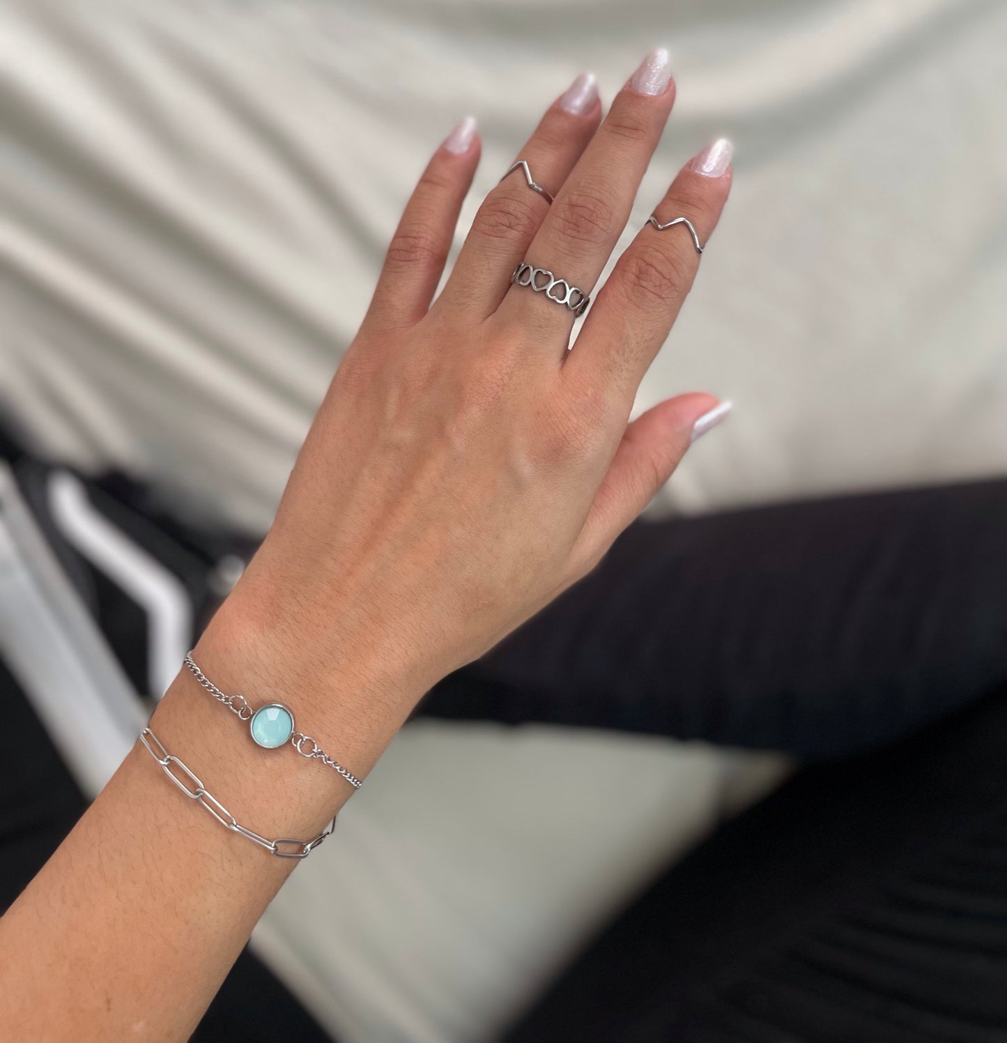 Pulseira dupla azul mar e corrente cartier larga toda de aço