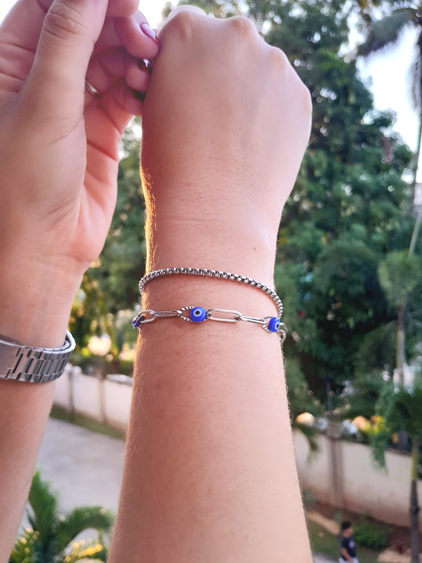 Pulseira olho grego com corrente elo largo fino de aço