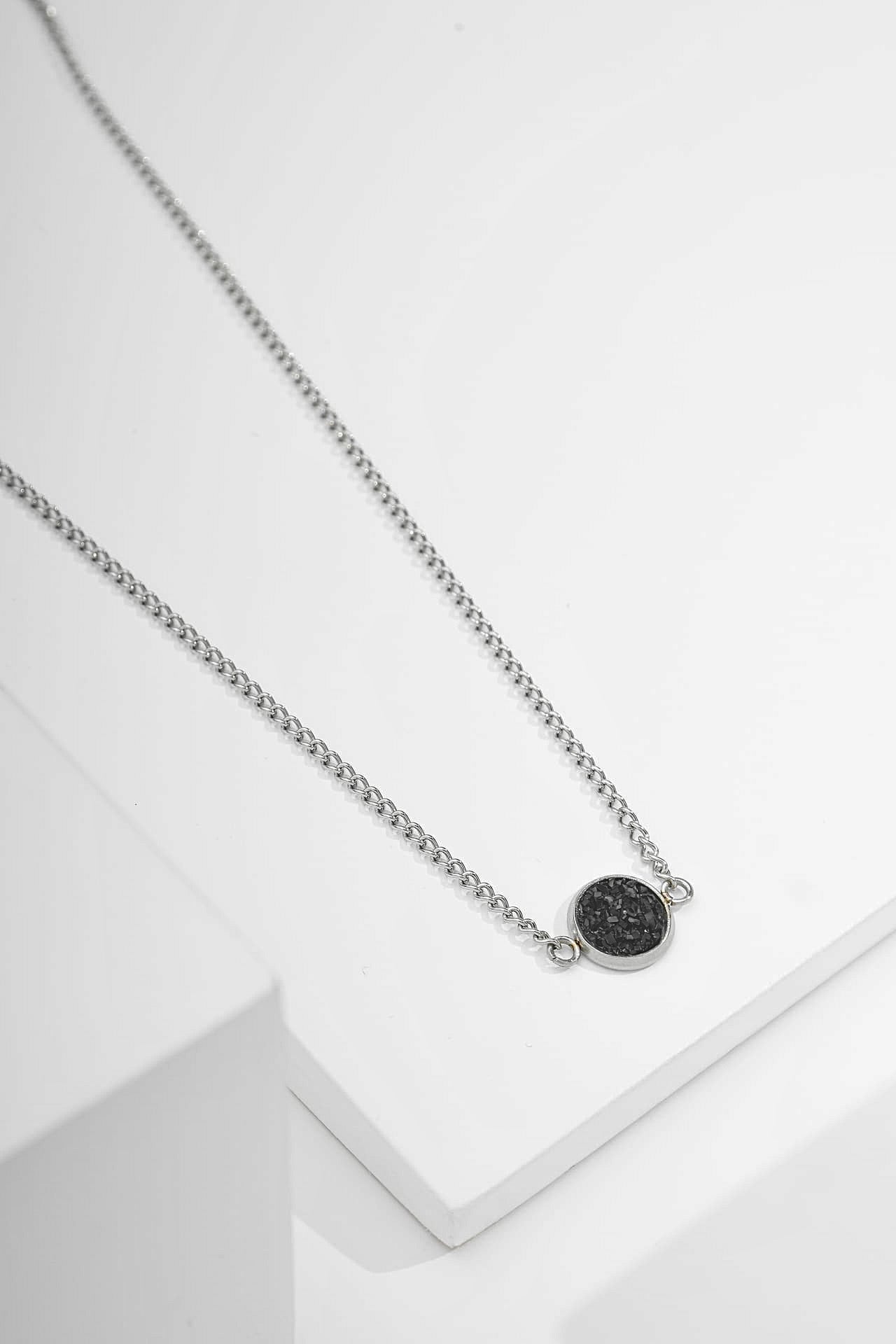 Choker preto cascalho todo de aço