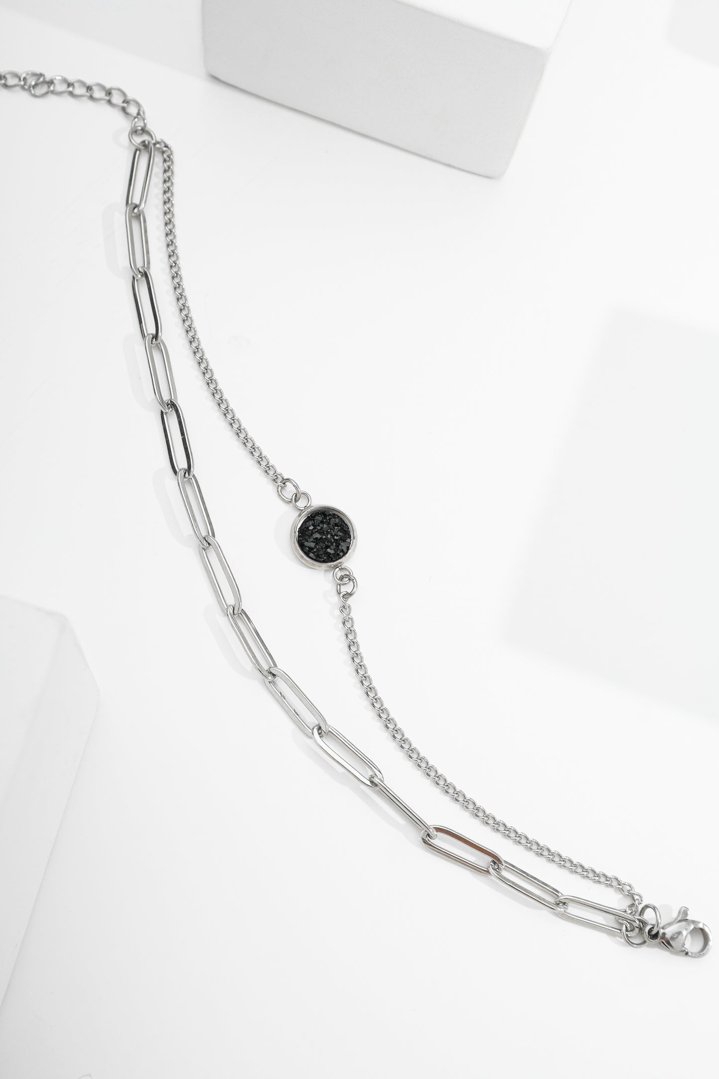 Pulseira dupla preto cascalho