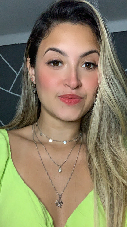 Choker medalha com corrente de aço